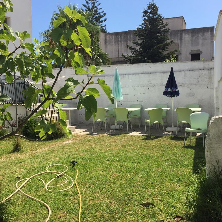 Affittacamere Room And Breakfast Antonuccio Alessano Bagian luar foto